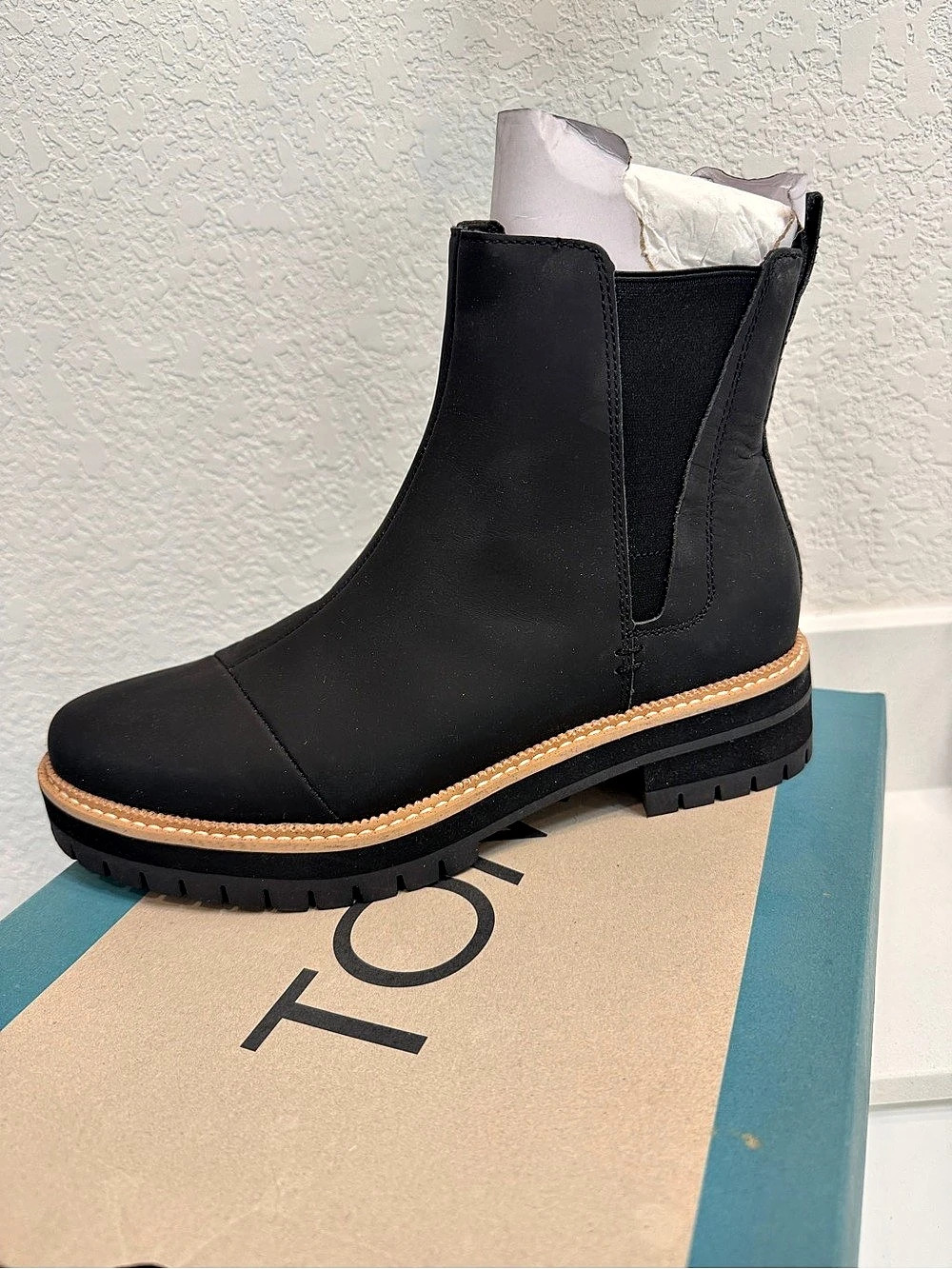 TOMS Dakota Chelsea Boot Black Leather Ankle Boots US 8